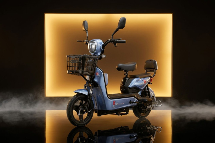 موتور سیکلت برقی (اسکوتر برقی) مدل SK 2026